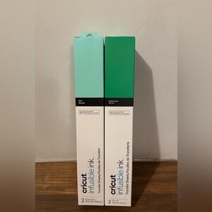 Unopened Cricut Infusible Ink Transfer Sheets - Mint and  Bright Green